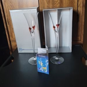 BOHEMIA CRYSTAL CHAMPAGNE FLUTES RED HEART